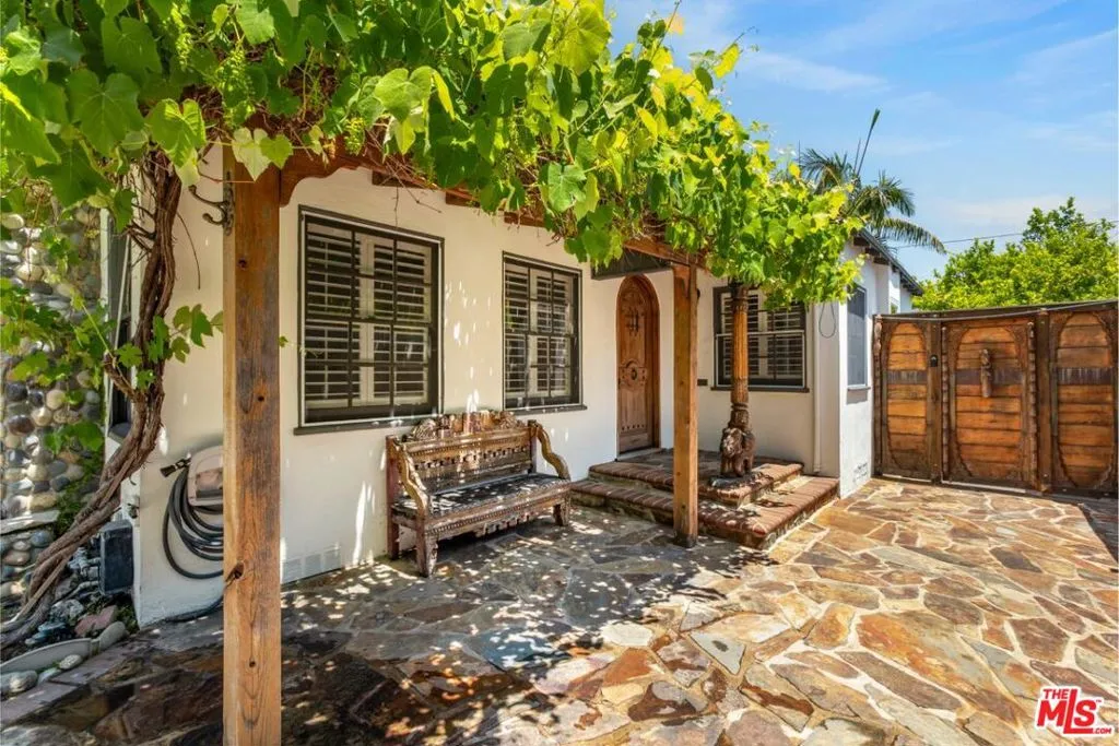 4940 Arcola Avenue, North Hollywood, California 91601 home-pic-5